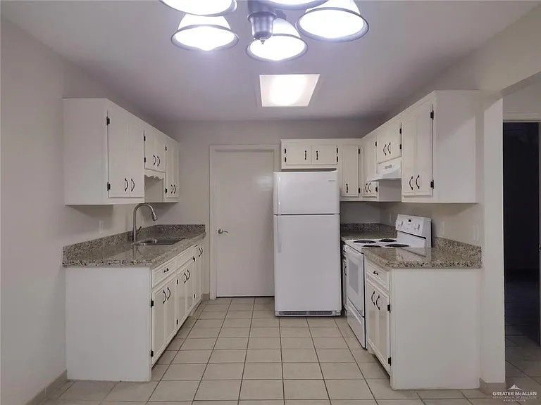 416 E Tulip Ave #6 — Photo 4