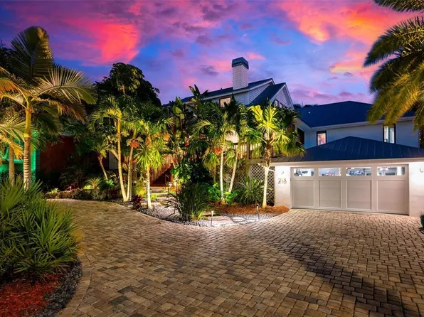 213 Oak Ave, Anna Maria, FL 34216