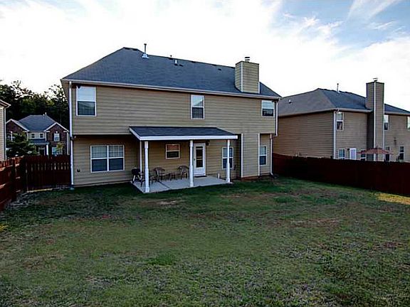 3rd image of 2124 Poplar Falls Ave