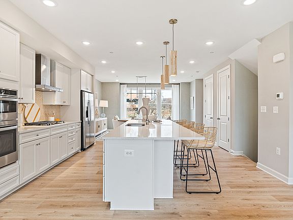Gorgeous kitchen with island