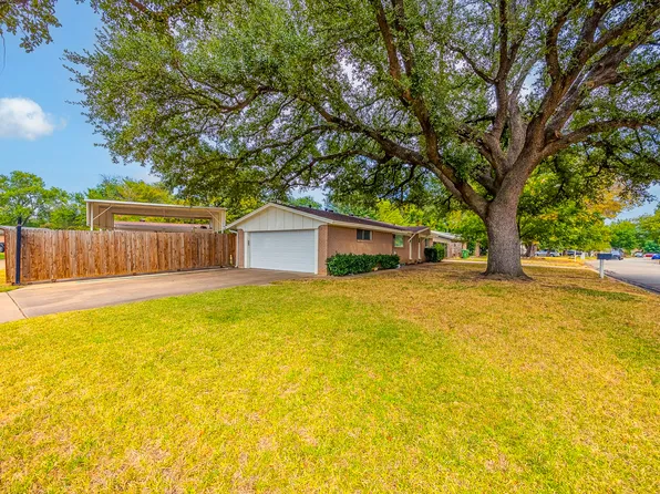 928 Dee Ln, Bedford, TX 76022