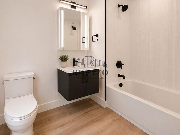 5th image of 39-40 Madison St #508A