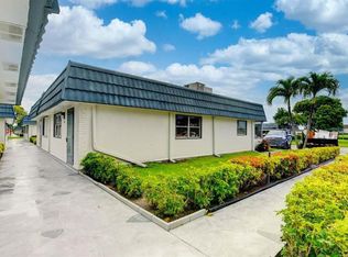 43 Waterford Cir #B, Delray Beach, FL 33446