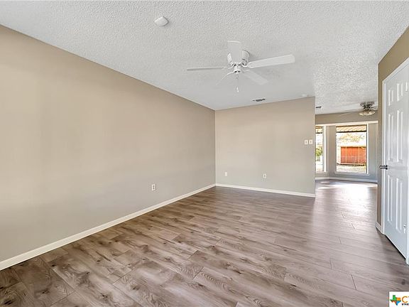 3rd image of 1012 Jodi Ave