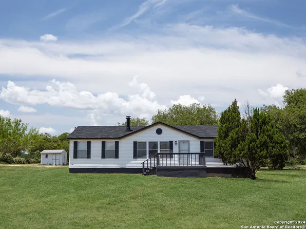 22123 Morin Rd, Von Ormy, TX 78073