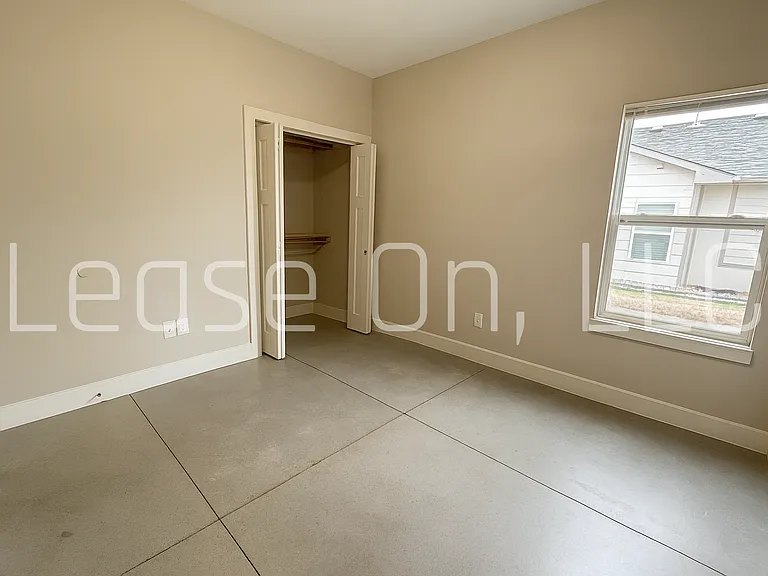 8196 E 34th Ct S — Photo 7