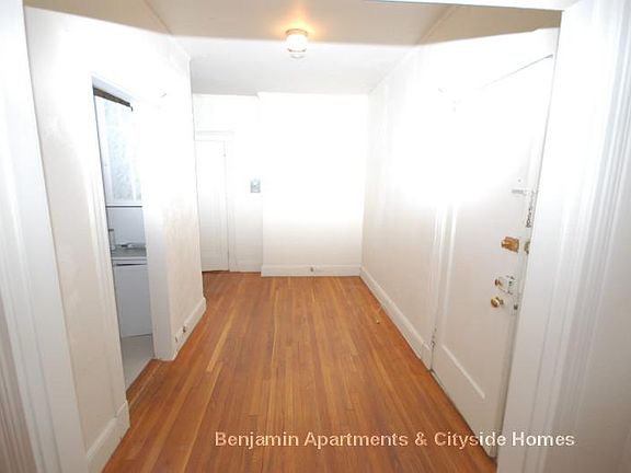 5th image of 1820 Commonwealth Ave APT 18