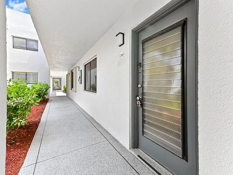 15054 Ashland Way #84 — Photo 3