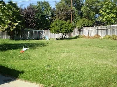 2nd image of 8031 Red Oaks Ct