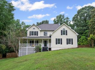 125 Winter Valley Ct, Fayetteville, GA 30215