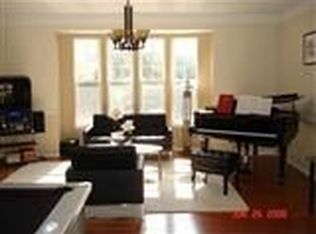 317 Coryell Ct E, Seattle, WA 98112