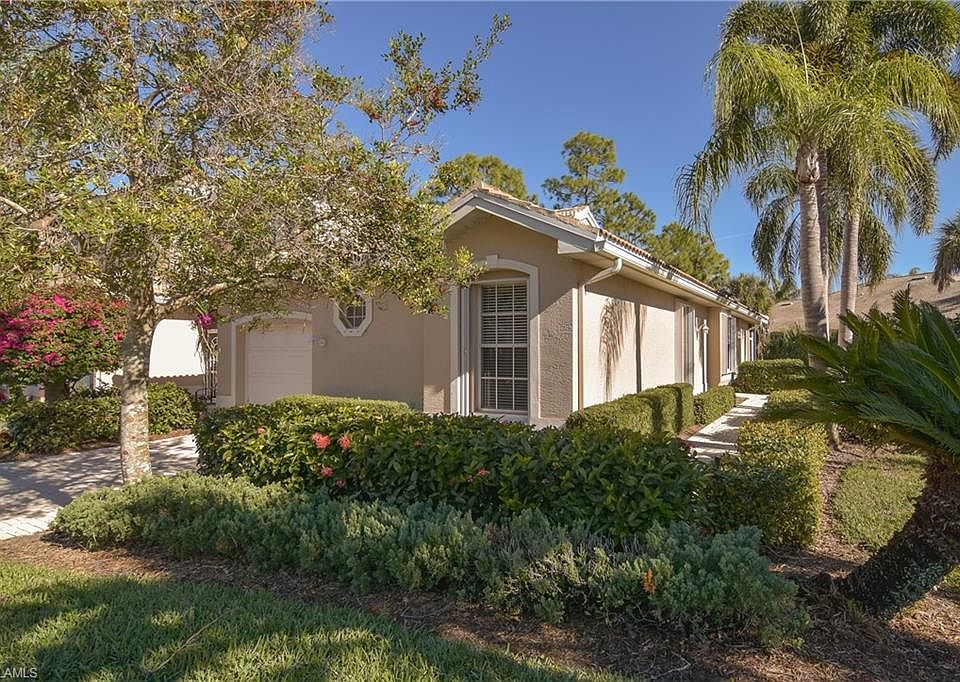 1st image of 7590 Meadow Lakes Dr #4