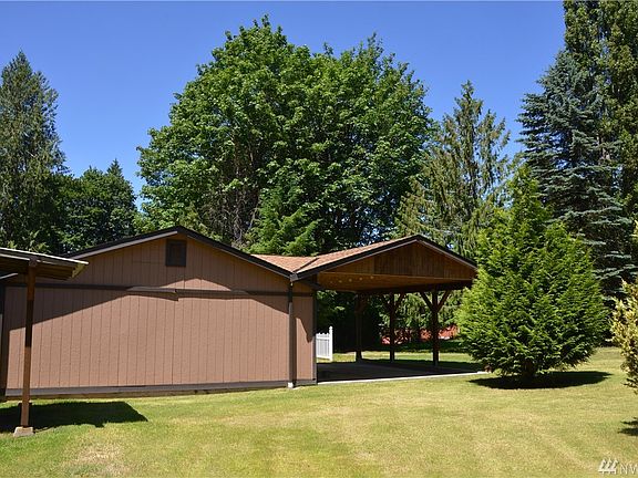 Back side of the carport.