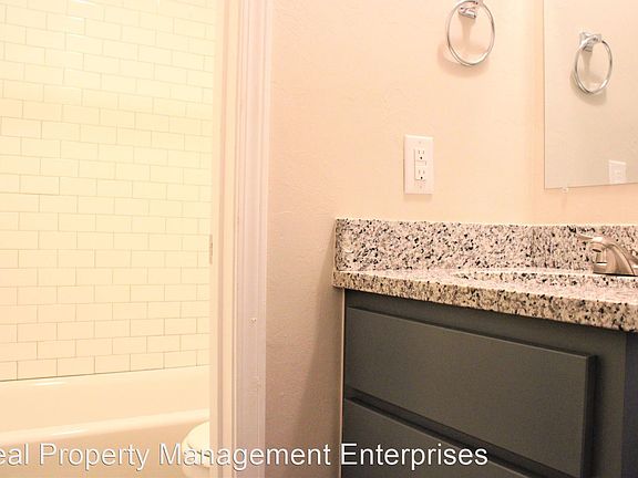 5th image of 3818 N Pennsylvania Ave #103