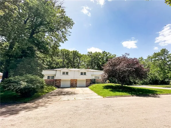 501 Woodbine Dr, Robinson, IL 62454
