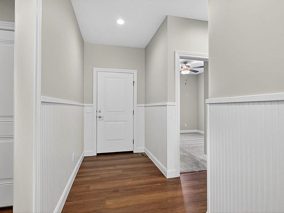 2nd image of 5653 E Creekside Ln