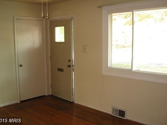 2nd image of 6112 Leewood Dr