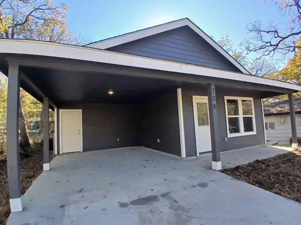 729 Oak Cir, Tool, TX 75143