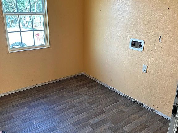 4th image of 2134 Fm 1875 Rd