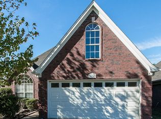 8291 Cross Point Dr, Olive Branch, MS 38654