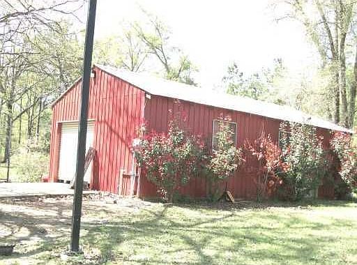 2nd image of 83093 Lee Settlement Rd