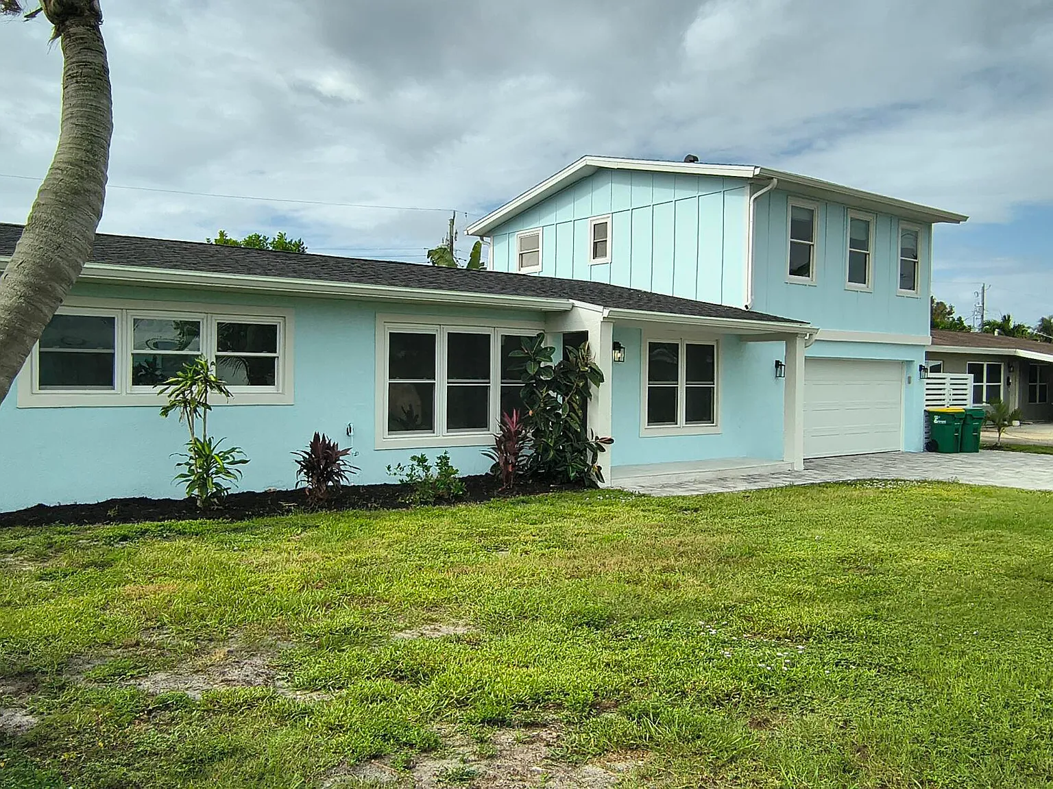 3 bed, 2.0 bath, 1118 sqft, $2,650 — Photo 1