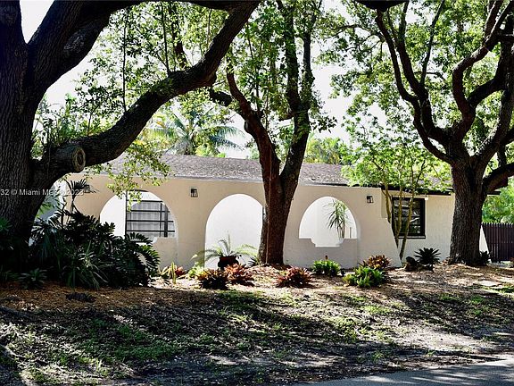 3rd image of 15545 SW 78th Pl