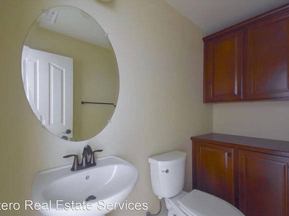 3rd image of 1580 Shore Pl Unit 6