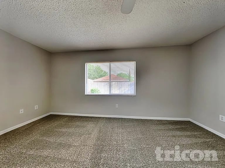 4307 Country Hills Blvd — Photo 5