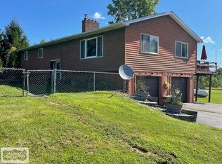 370 Wales Ridge Rd, Goodells, MI 48027