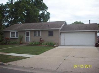 233 E Arcade Ave, Watertown, WI 53098