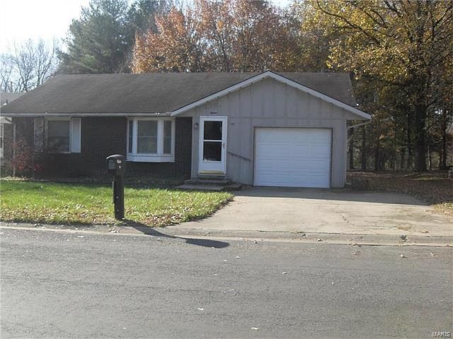1st image of 15 Trout Dr
