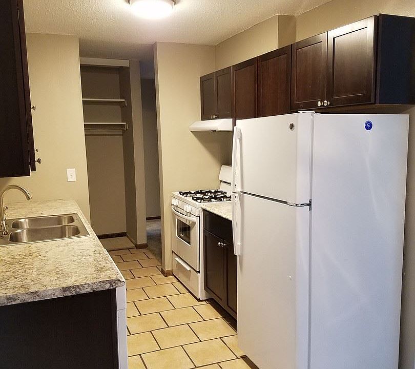 1st image of 7405 123rd St W APT 112