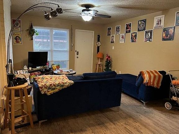 5th image of 8601 Memphis Dr F 28