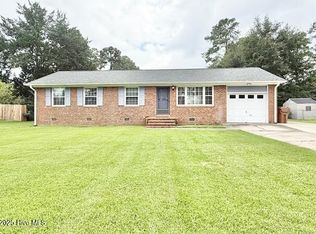 104 Wilda Dr, Jacksonville, NC 28546