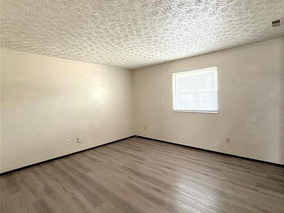 2nd image of 304 Estate Dr #C