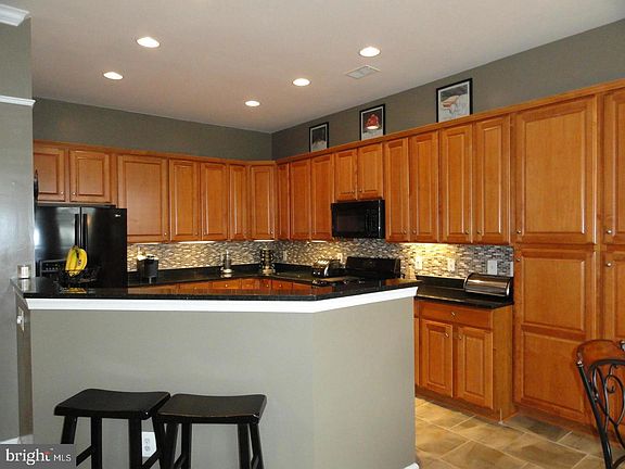 5th image of 4204 Sonia Ct