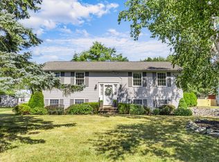 50 Laurel Cir, Bangor, ME 04401