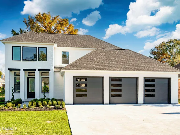101 Merlot Dr, Lafayette, LA 70503
