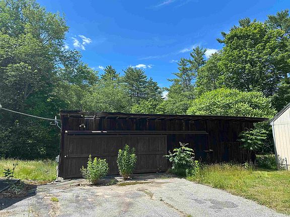3rd image of 369 Manning Hill Road