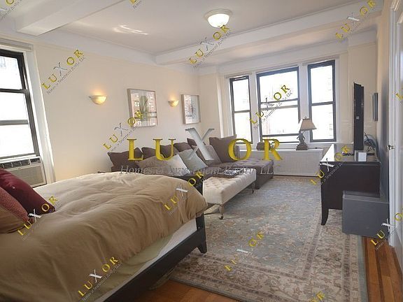 3rd image of 201 W 77th St APT 15H