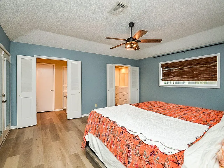 2106 Glenn Lakes Ln — Photo 18