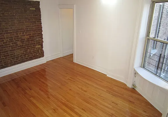 Rented by Roselyn  Fortuna LLC | media 2