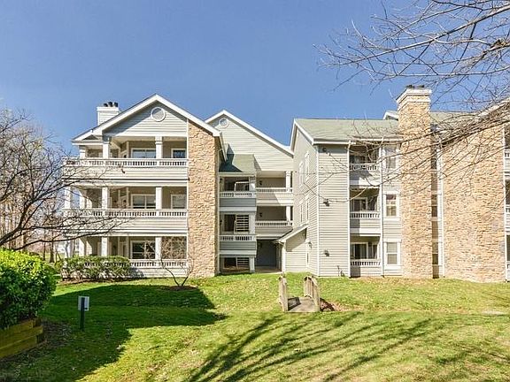 3rd image of 13058 Autumn Woods Way APT 306