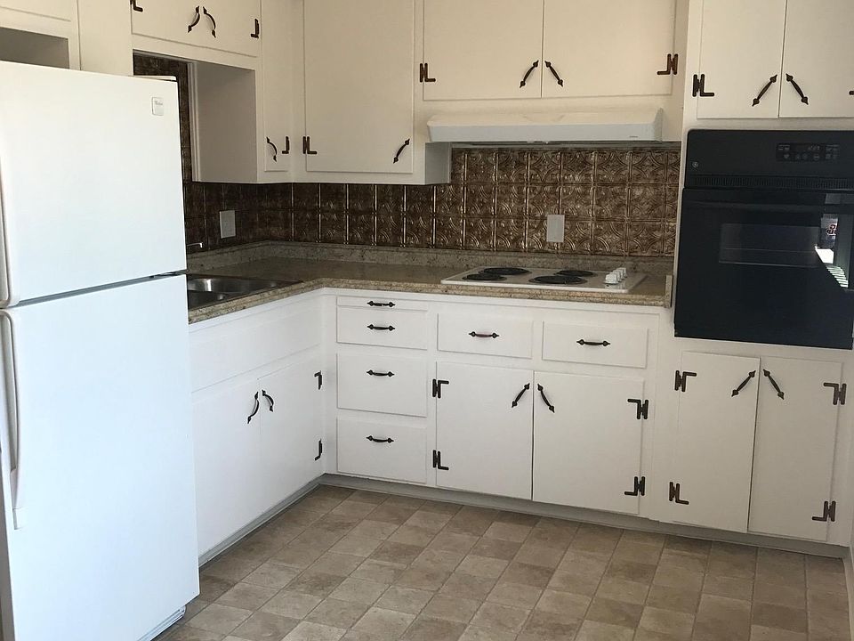1st image of 2358 Karen Dr APT 6
