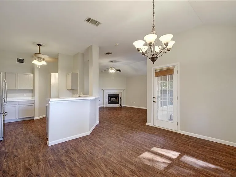 7509 Spivey Dr — Photo 6