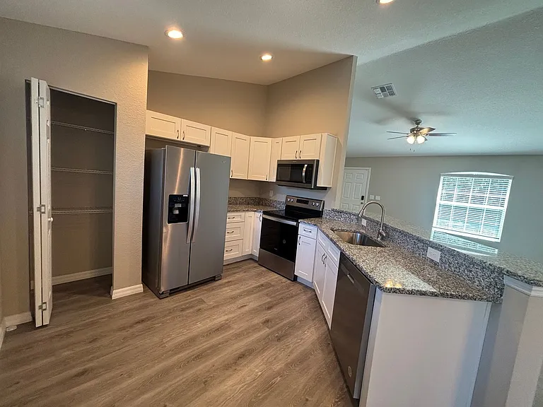 8355 SW 131st Ln — Photo 11