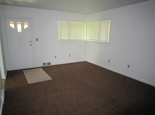 3rd image of 127 Elizabeth St