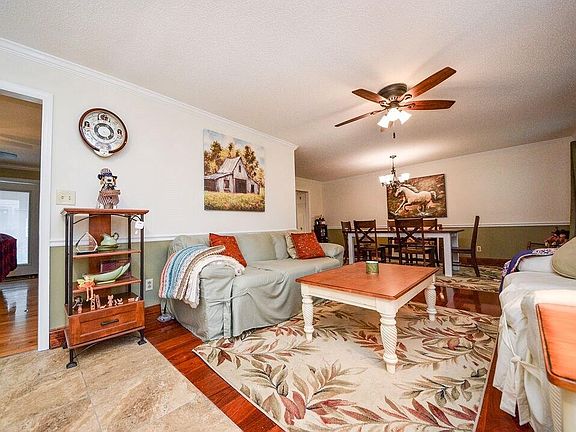 3rd image of 3210 Clearwater Dr NE #52