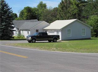 748 County Route 15, Lacona, NY 13083